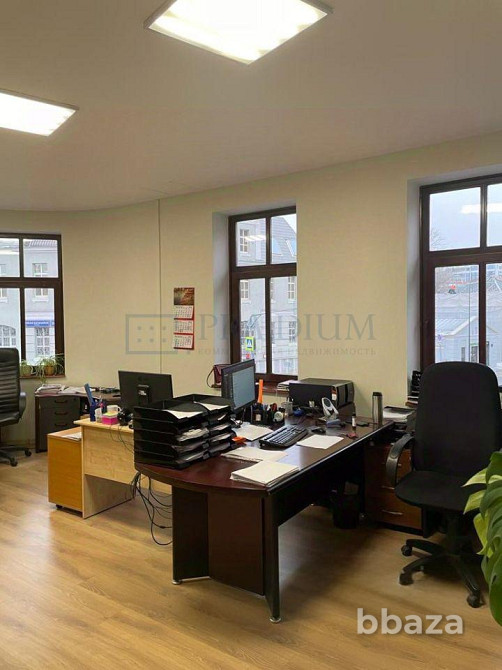 Продается офисное помещение 1365 м² Москва - изображение 1