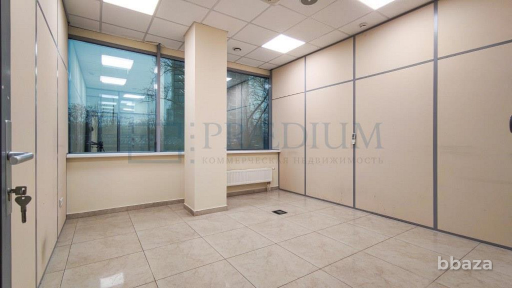Продается офисное помещение 228 м² Москва - изображение 1