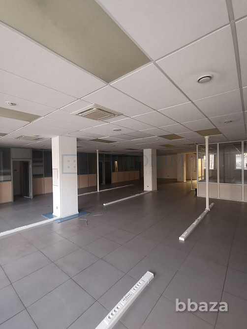 Продается офисное помещение 269 м² Москва - изображение 2