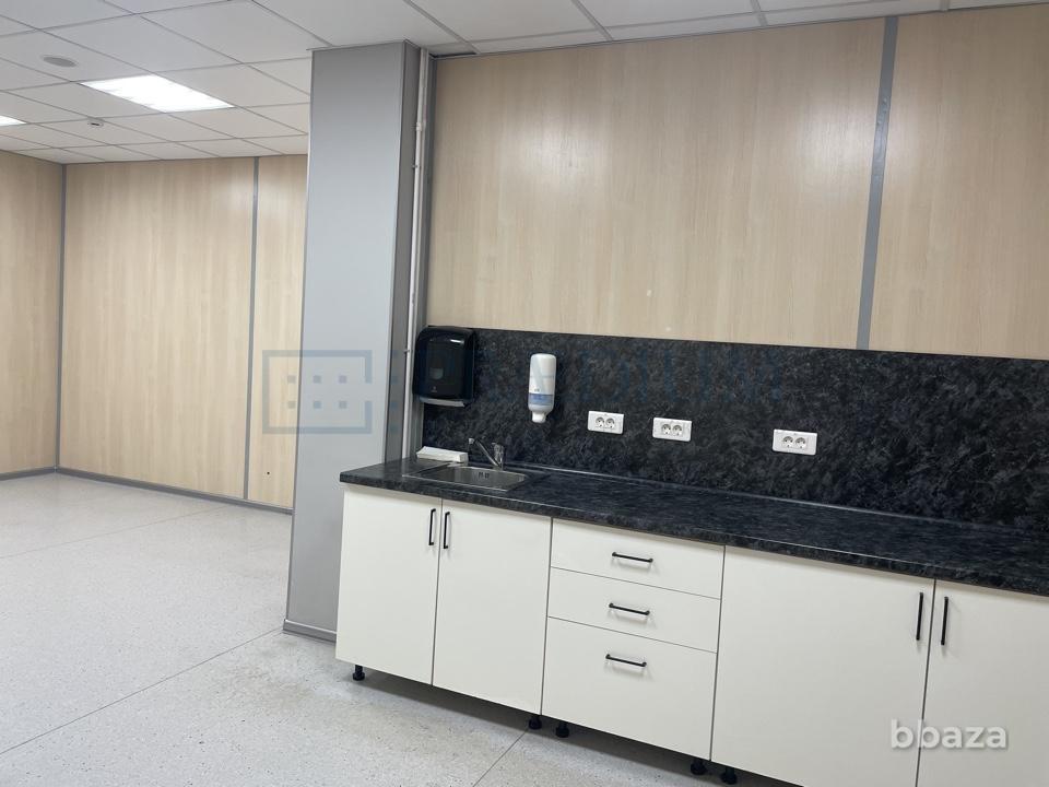 Сдается офисное помещение 998 м² Москва - изображение 4