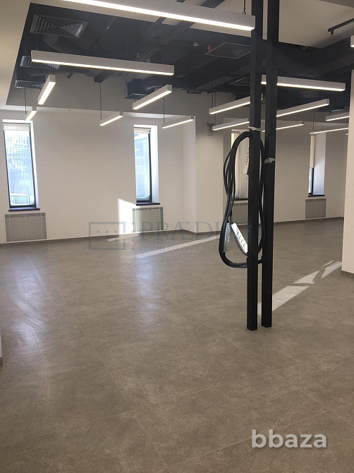 Сдается офисное помещение 686 м² Москва - изображение 1
