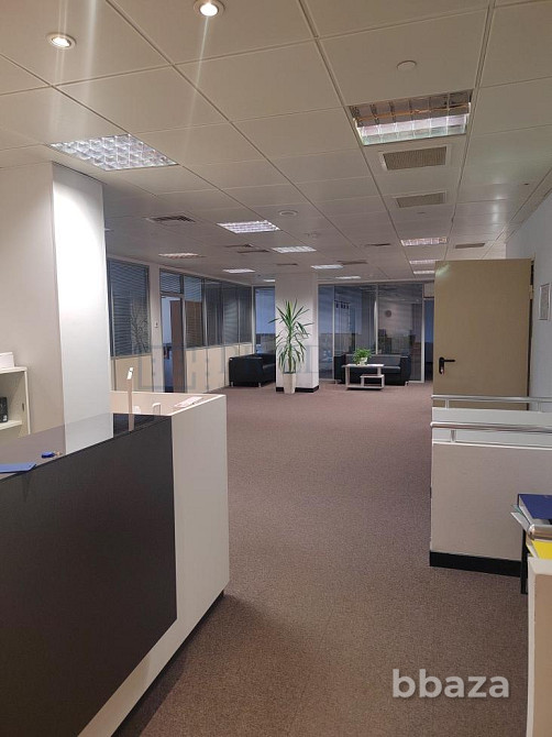 Сдается офисное помещение 703 м² Москва - изображение 1