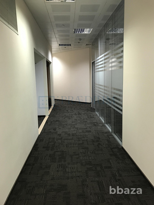Сдается офисное помещение 582 м² Москва - изображение 3