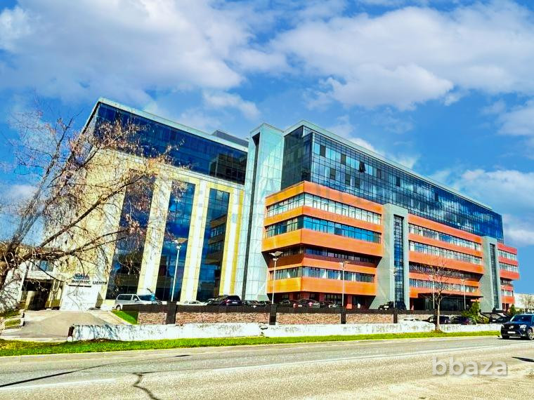 Сдается офисное помещение 240 м² Москва - изображение 2