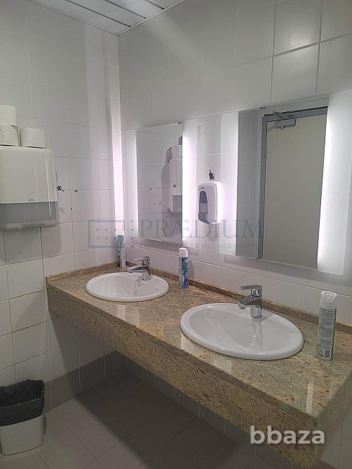 Сдается офисное помещение 211 м² Москва - изображение 9