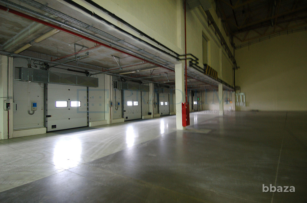 Сдается помещение 2470.00 м² Москва - изображение 1