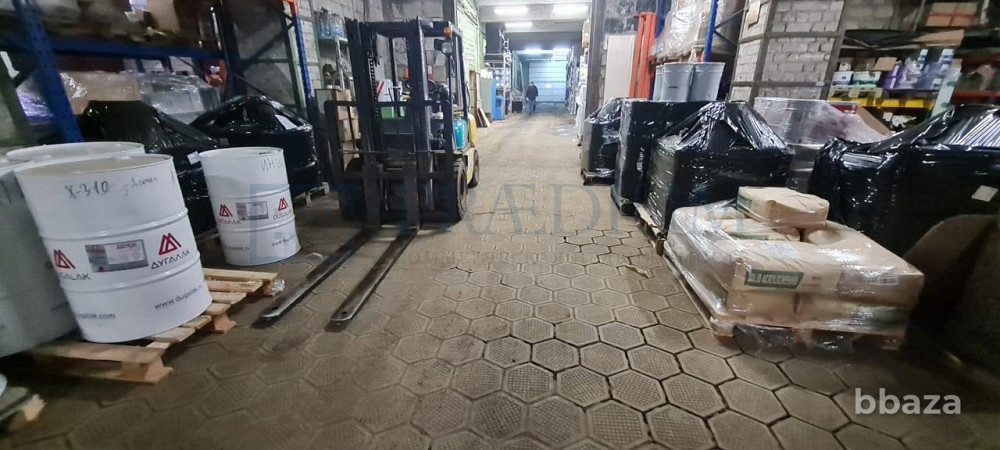 Сдается помещение 2200.00 м² Москва - изображение 1