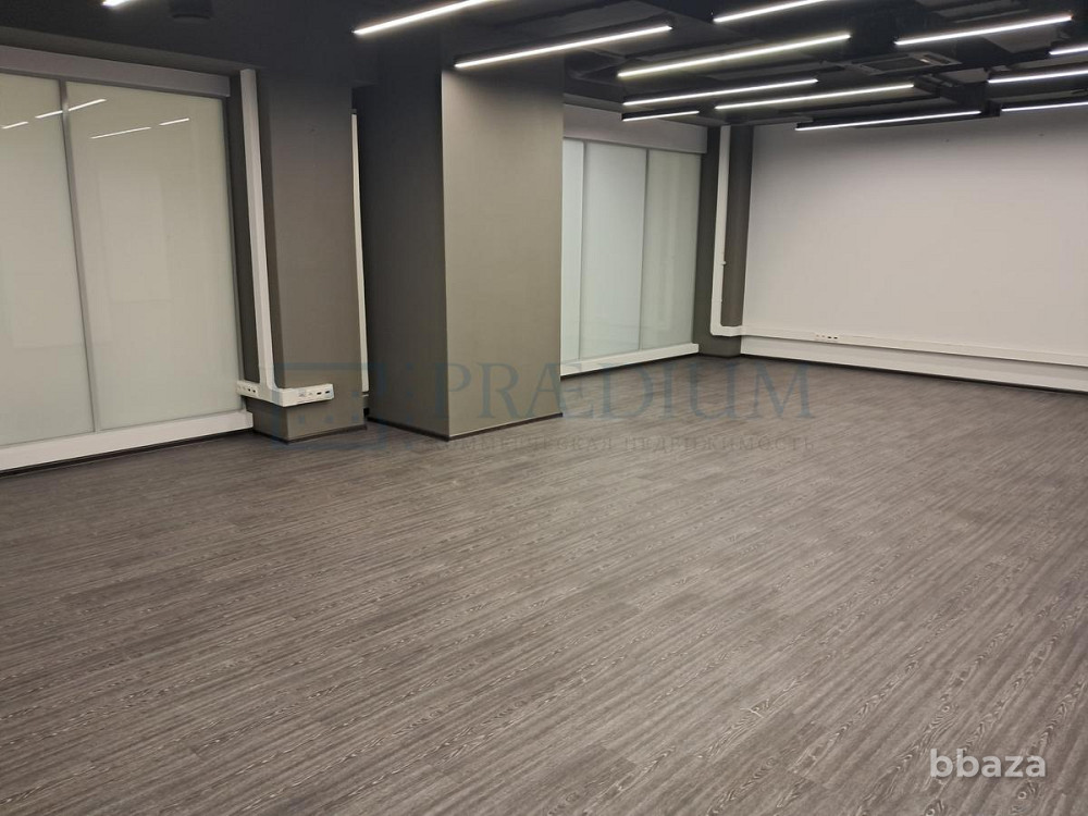 Сдается офисное помещение 458 м² Москва - изображение 1