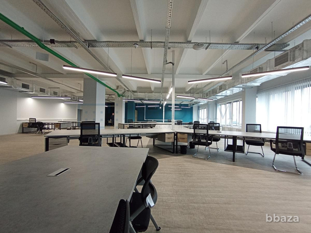 Сдается офисное помещение 562 м² Москва - изображение 2