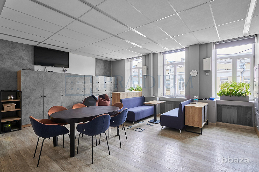 Сдается офисное помещение 550 м² Москва - изображение 1