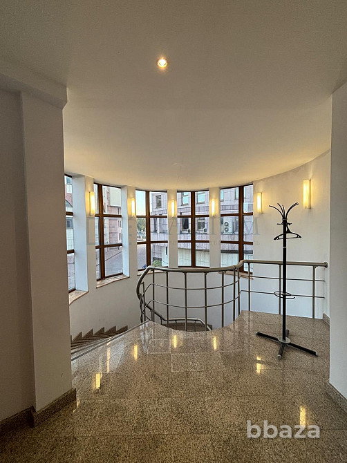 Сдается офисное помещение 267 м² Москва - изображение 10