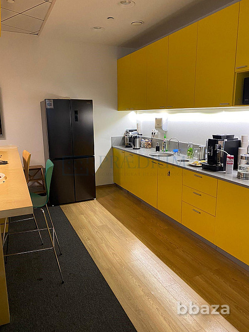 Сдается офисное помещение 742 м² Москва - изображение 7