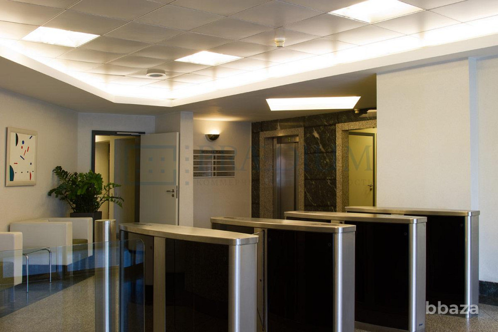 Сдается офисное помещение 321 м² Москва - изображение 9