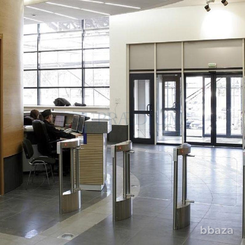 Сдается офисное помещение 683 м² Москва - изображение 8