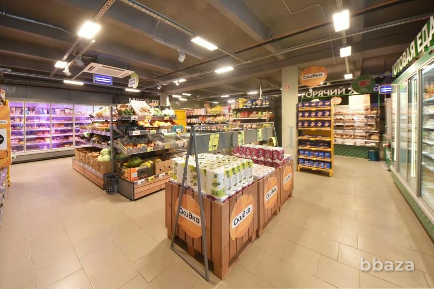 Продается торговое помещение 635 м² Москва - изображение 2