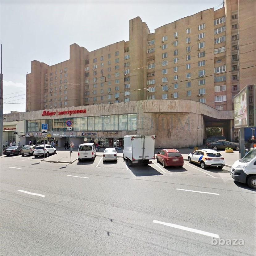 Продается торговое помещение 635 м² Москва - изображение 1