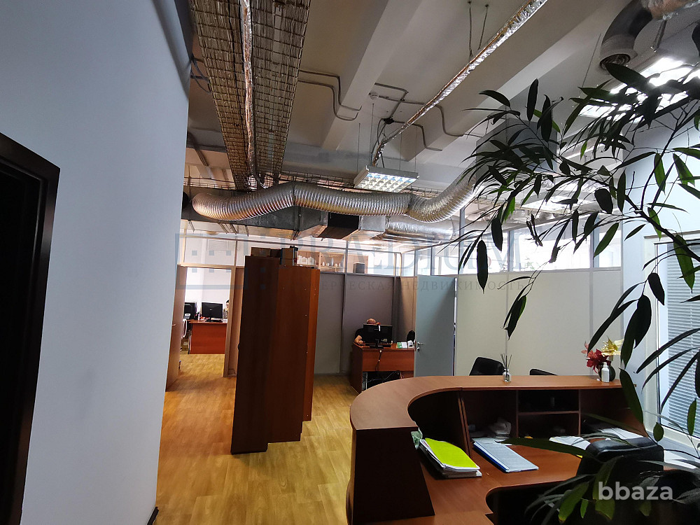 Сдается офисное помещение 214 м² Москва - изображение 1