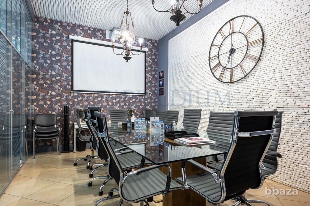 Продается офисное помещение 3062 м² Москва - изображение 1