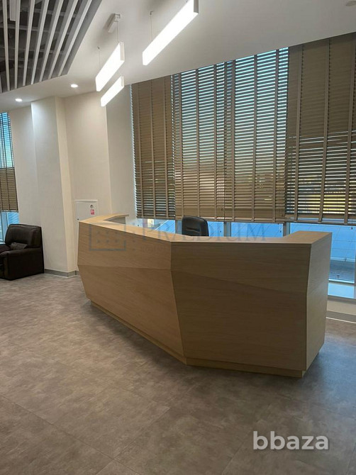 Продается офисное помещение 1282 м² Москва - изображение 1