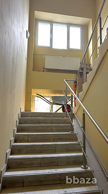 Продается офисное помещение 576 м² Москва - изображение 4