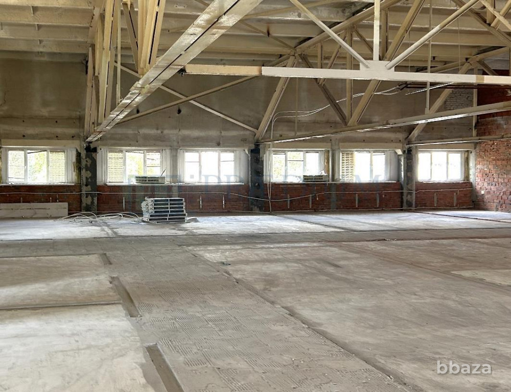 Продается офисное помещение 576 м² Москва - изображение 1