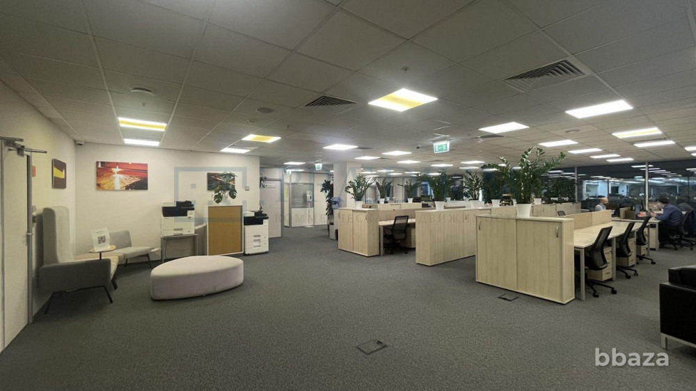 Сдается офисное помещение 911 м² Москва - изображение 1