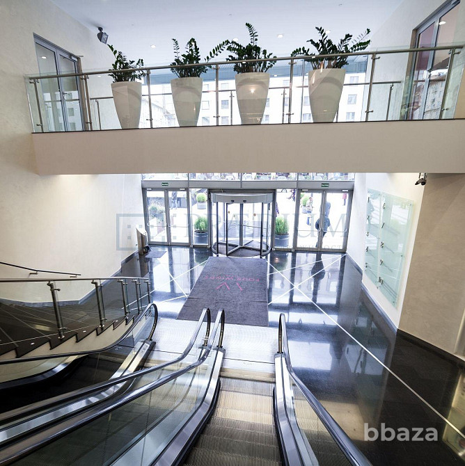 Сдается офисное помещение 411 м² Москва - изображение 8