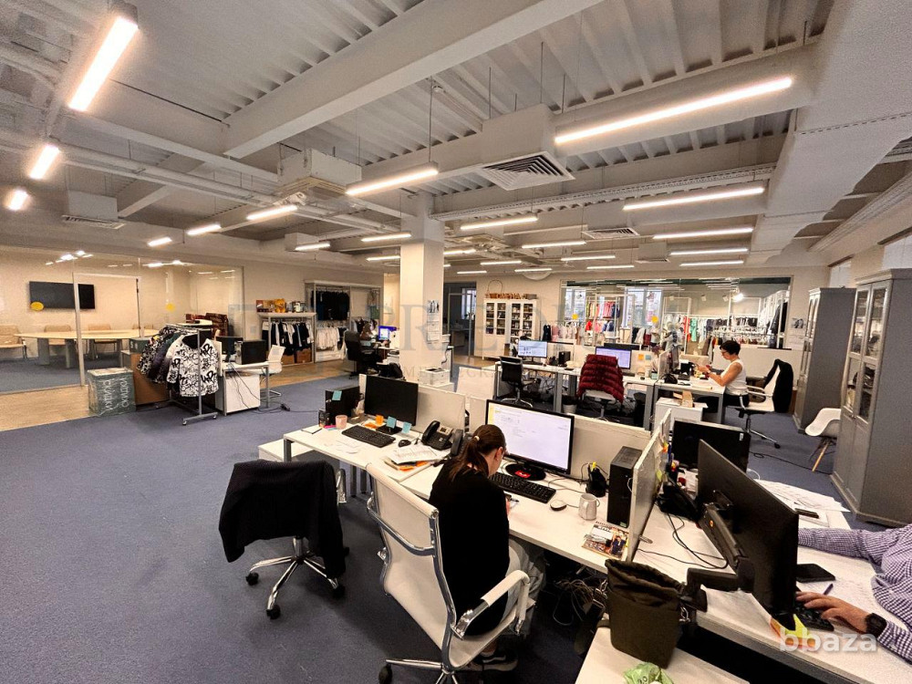 Сдается офисное помещение 894 м² Москва - изображение 7