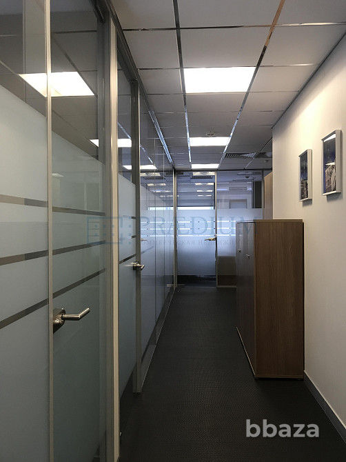 Сдается офисное помещение 487 м² Москва - изображение 4