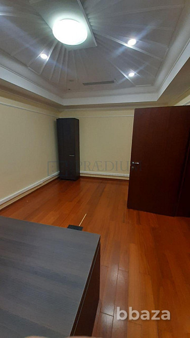 Сдается офисное помещение 248 м² Москва - изображение 2