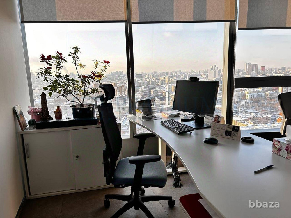 Сдается офисное помещение 809 м² Москва - изображение 1