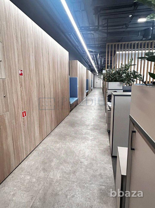 Сдается офисное помещение 809 м² Москва - изображение 4