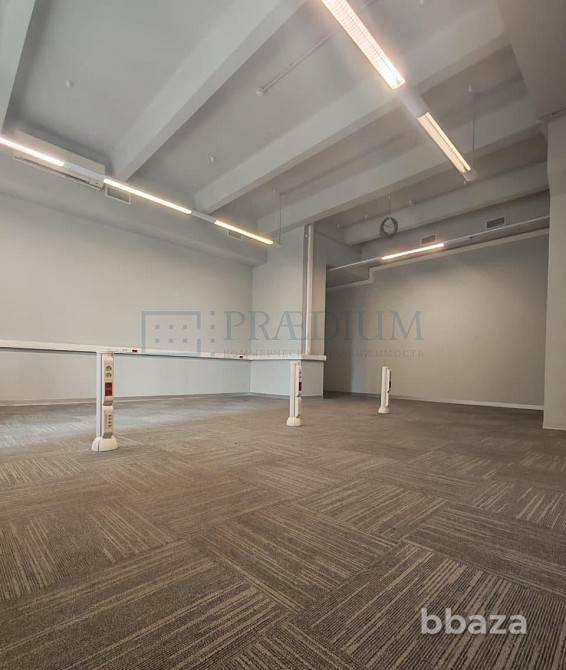 Сдается офисное помещение 250 м² Москва - изображение 1