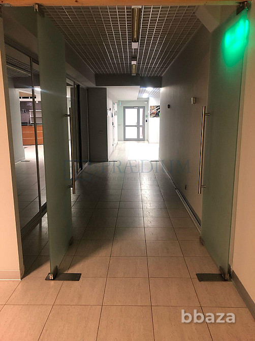 Сдается офисное помещение 227 м² Москва - изображение 3