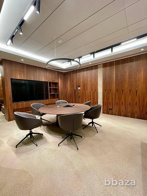 Продается офисное помещение 810 м² Москва - изображение 1