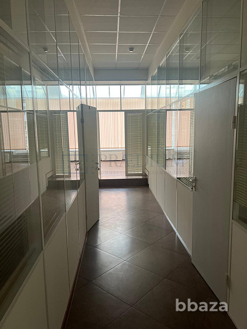 Продается офисное помещение 451 м² Москва - изображение 4