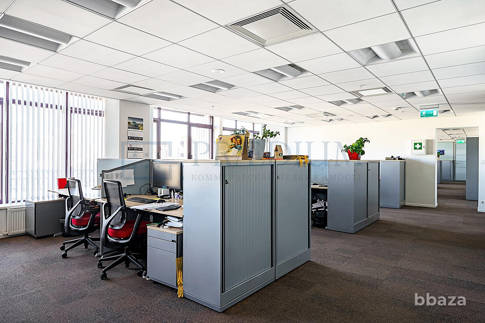 Сдается офисное помещение 1100 м² Москва - изображение 1