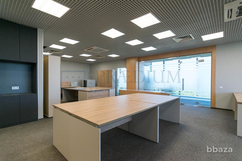 Сдается офисное помещение 200 м² Москва - изображение 1