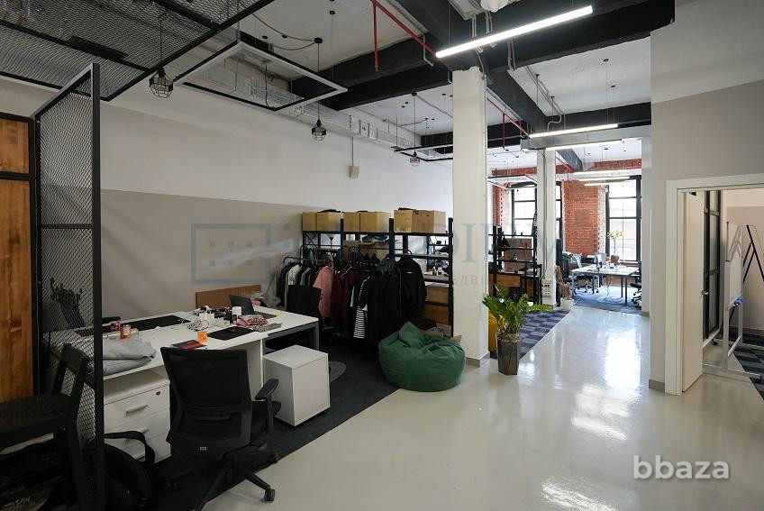 Сдается офисное помещение 212 м² Москва - изображение 1