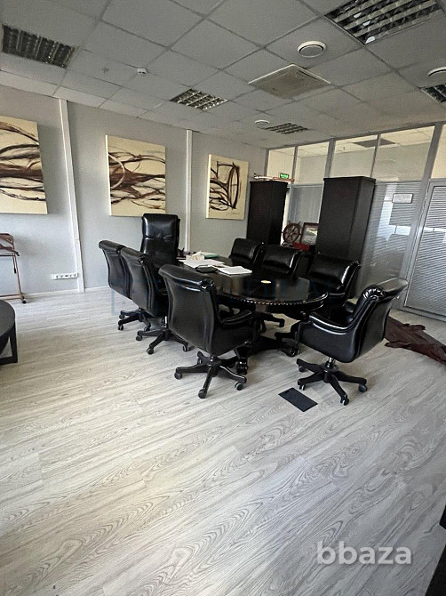 Сдается офисное помещение 445 м² Москва - изображение 1