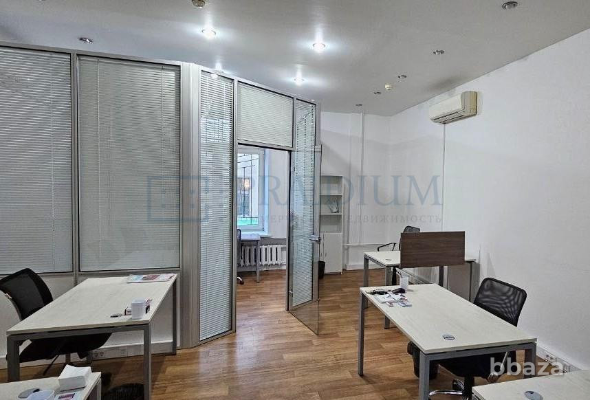 Сдается офисное помещение 195 м² Москва - изображение 2