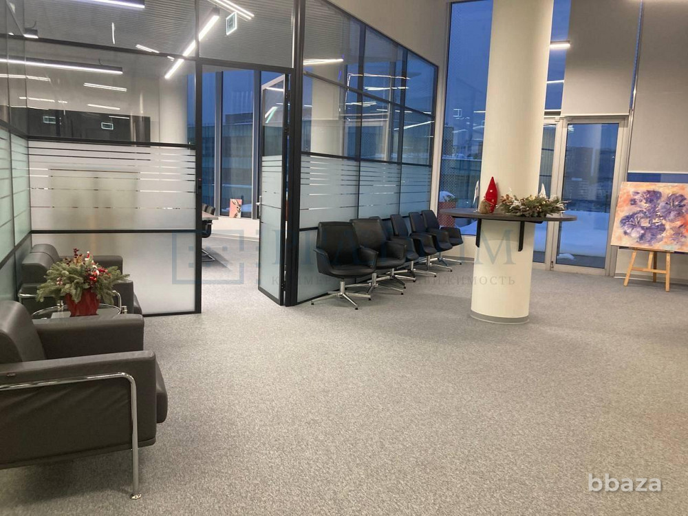 Сдается офисное помещение 400 м² Москва - изображение 1