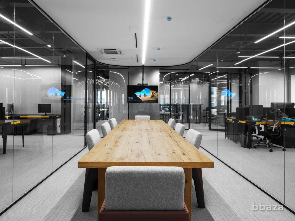 Продается офисное помещение 2100 м² Москва - изображение 1