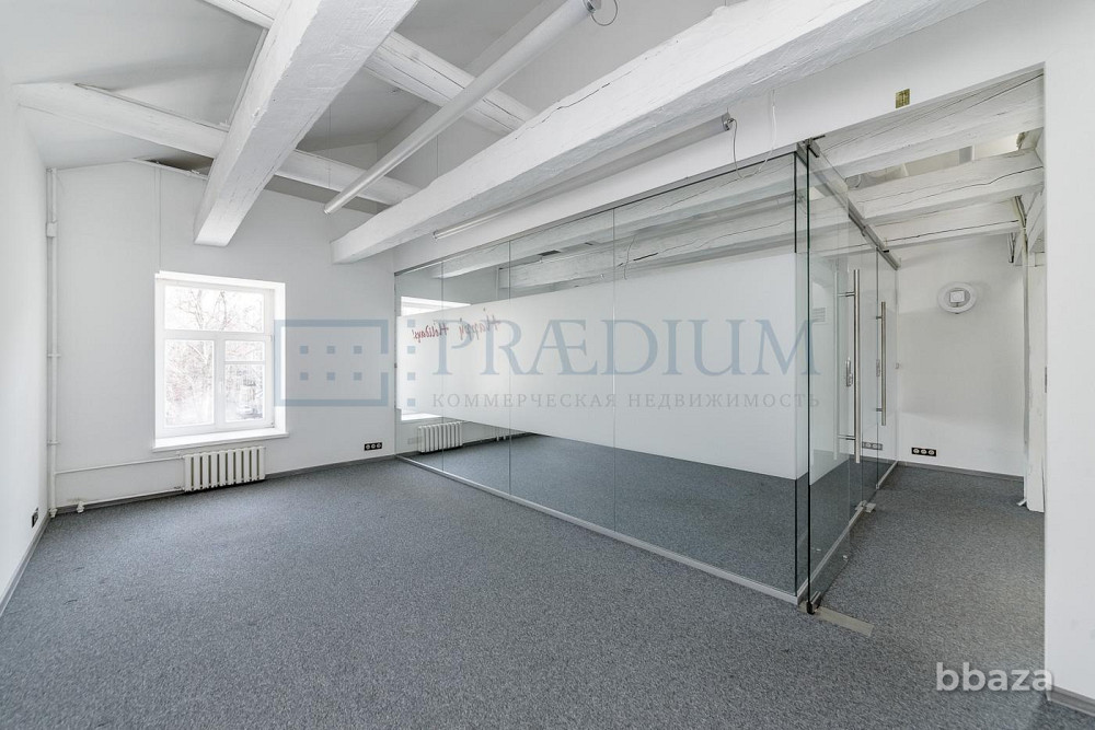 Продается офисное помещение 963 м² Москва - изображение 1