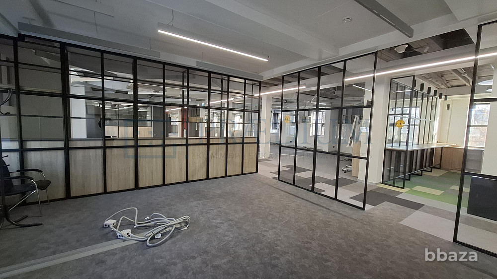 Сдается офисное помещение 811 м² Москва - изображение 9