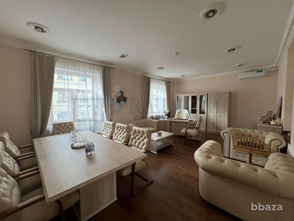 Сдается офисное помещение 254 м² Москва - изображение 1