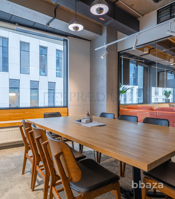 Сдается офисное помещение 1763 м² Москва - изображение 1