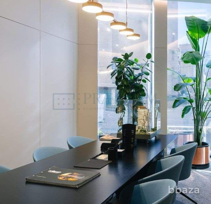 Продается офисное помещение 607 м² Москва - изображение 1