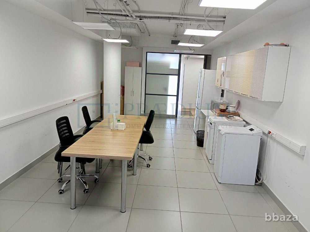 Сдается офисное помещение 650 м² Москва - изображение 6