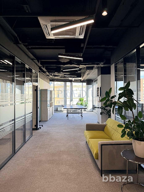 Сдается офисное помещение 217 м² Москва - изображение 2